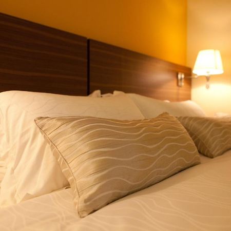 Pine Tree Hotel Batu Pahat Exterior foto