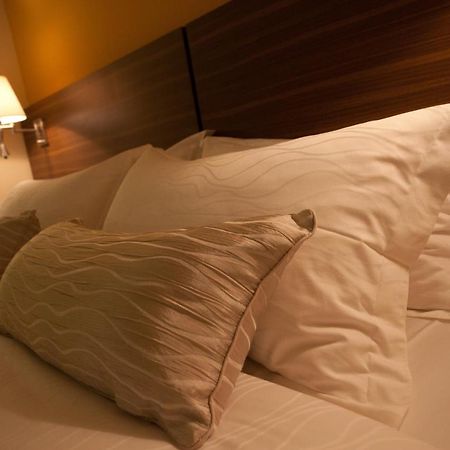 Pine Tree Hotel Batu Pahat Exterior foto